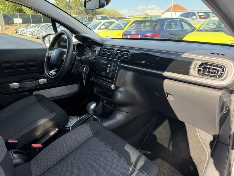 Photo de la voiture CITROEN C3 PureTech 110 S&S EAT6 Shine Pack