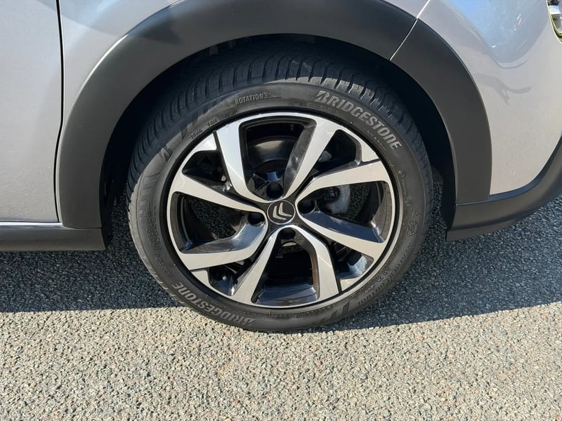 Photo de la voiture CITROEN C3 PureTech 110 S&S EAT6 Shine Pack
