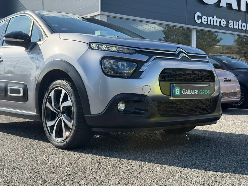 Photo de la voiture CITROEN C3 PureTech 110 S&S EAT6 Shine Pack