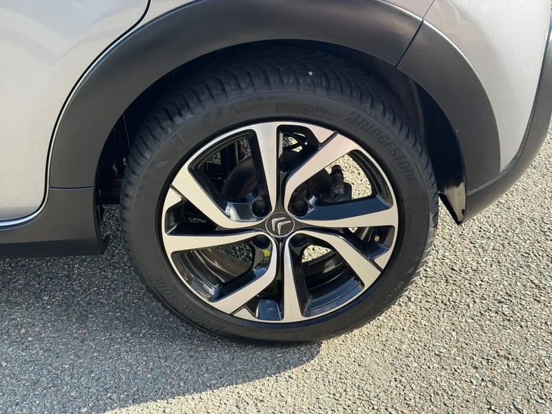 Photo de la voiture CITROEN C3 PureTech 110 S&S EAT6 Shine Pack