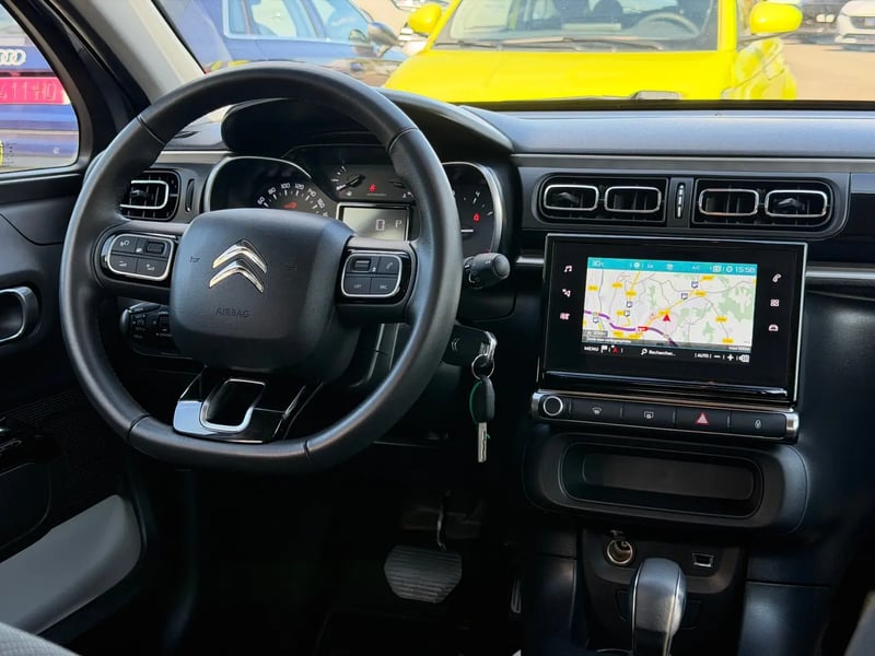 Photo de la voiture CITROEN C3 PureTech 110 S&S EAT6 Shine Pack