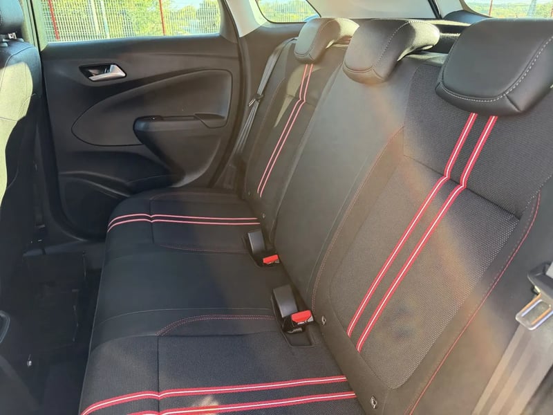 Photo de la voiture OPEL CROSSLAND 1.2 Turbo 110 ch BVM6 GS Line