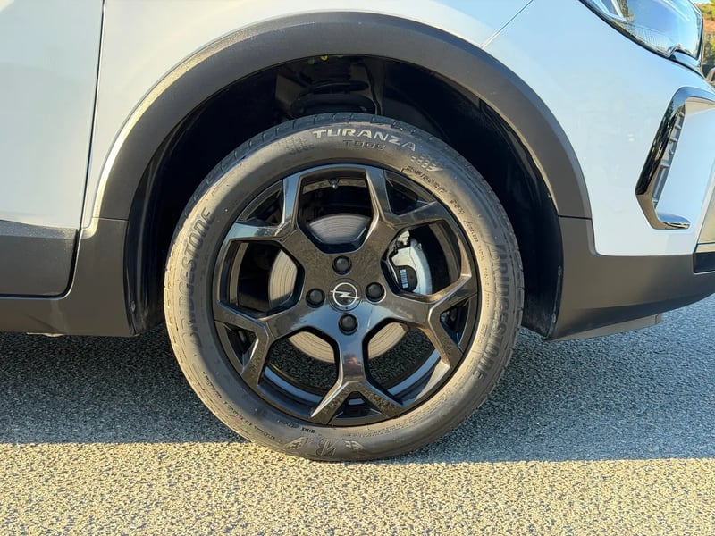 Photo de la voiture OPEL CROSSLAND 1.2 Turbo 110 ch BVM6 GS Line