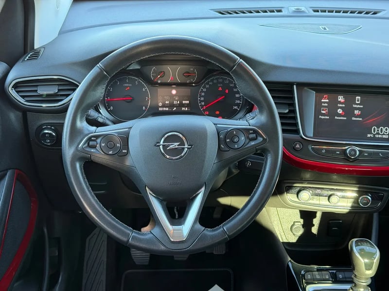 Photo de la voiture OPEL CROSSLAND 1.2 Turbo 110 ch BVM6 GS Line