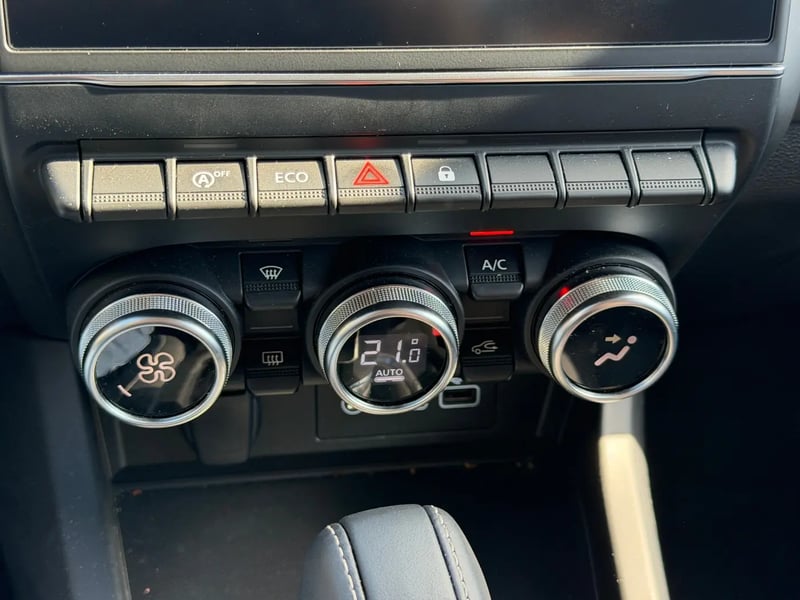 Photo de la voiture RENAULT ARKANA mild hybrid 140 EDC GSR2 Evolution