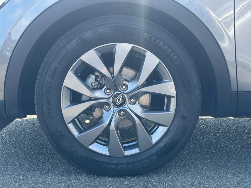Photo de la voiture RENAULT ARKANA mild hybrid 140 EDC GSR2 Evolution