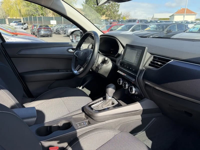 Photo de la voiture RENAULT ARKANA mild hybrid 140 EDC GSR2 Evolution