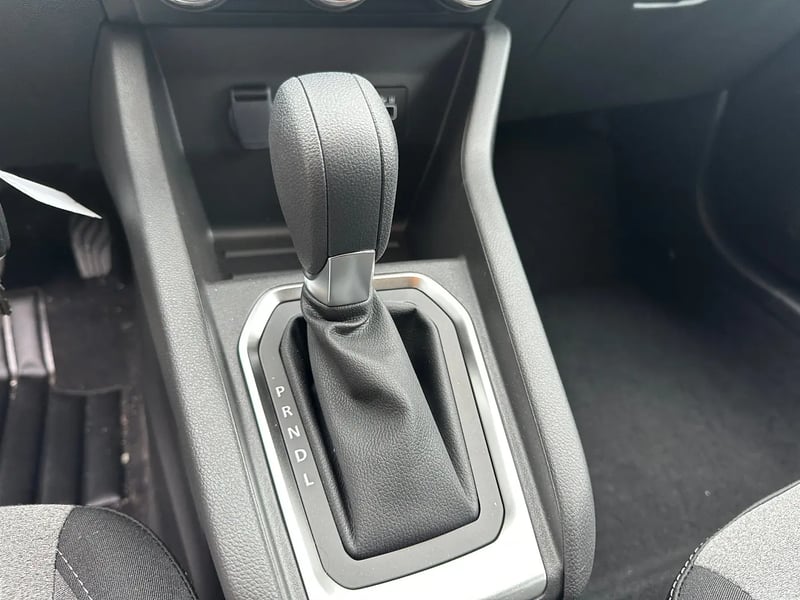 Photo de la voiture RENAULT CLIO V TCe 90 X-Tronic Evolution