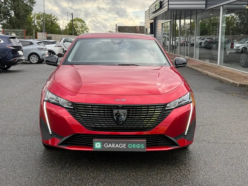 Photo de la voiture PEUGEOT 308 SW Hybrid 145 e-DCS6 Allure