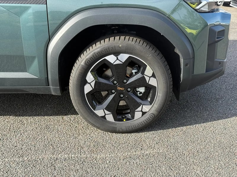 Photo de la voiture DACIA BIGSTER GPL Tribrid 150 4x4 Extreme