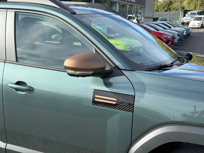 Photo de la voiture DACIA BIGSTER GPL Tribrid 150 4x4 Extreme