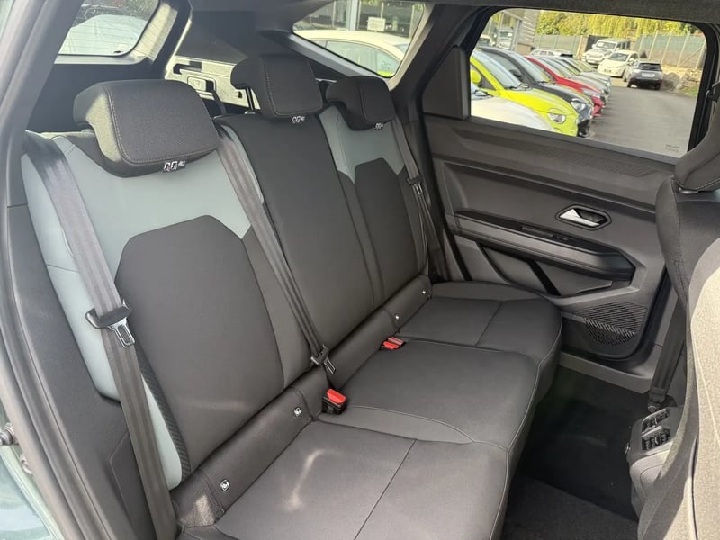 Photo de la voiture DACIA BIGSTER GPL Tribrid 150 4x4 Extreme