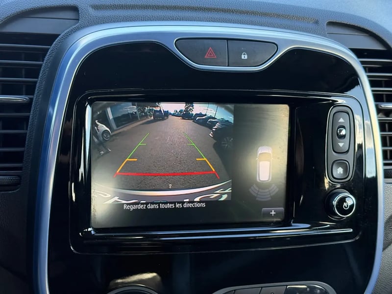 Photo de la voiture RENAULT CAPTUR TCe 120 Energy SL Wave EDC