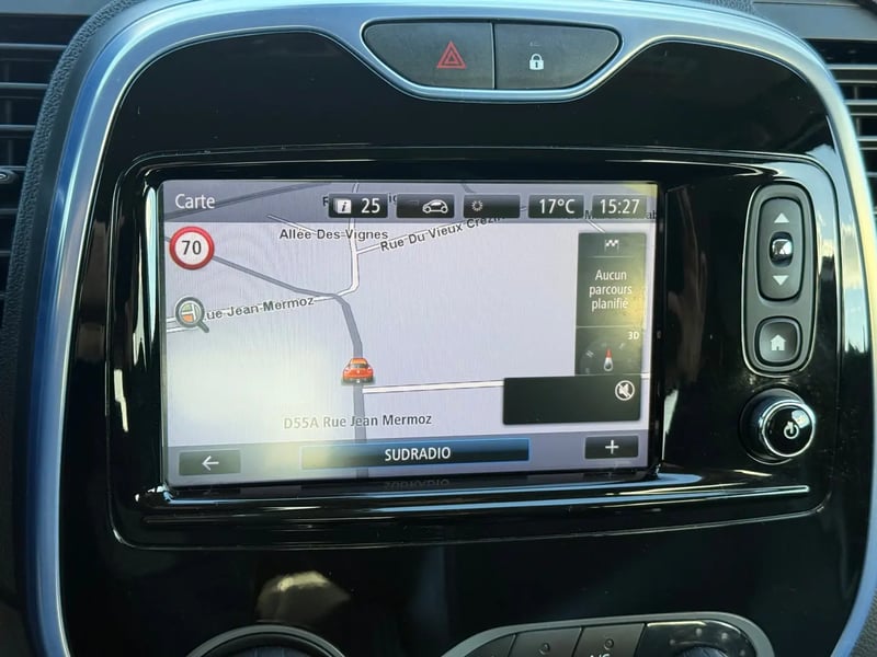Photo de la voiture RENAULT CAPTUR TCe 120 Energy SL Wave EDC