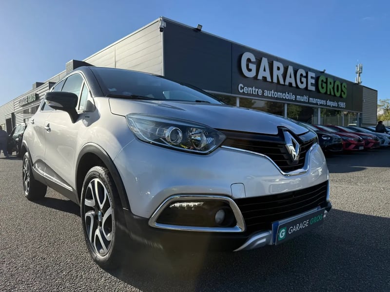 Photo de la voiture RENAULT CAPTUR TCe 120 Energy SL Wave EDC