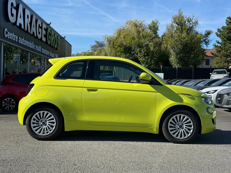 Photo de la voiture FIAT 500e BERLINE 500 e 95 ch Nouvelle 500