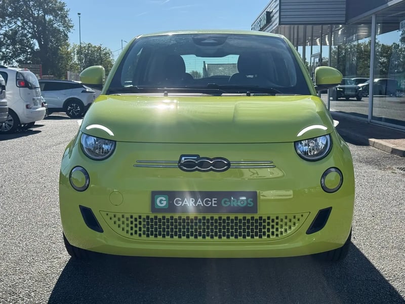 Photo de la voiture FIAT 500e BERLINE 500 e 95 ch Nouvelle 500