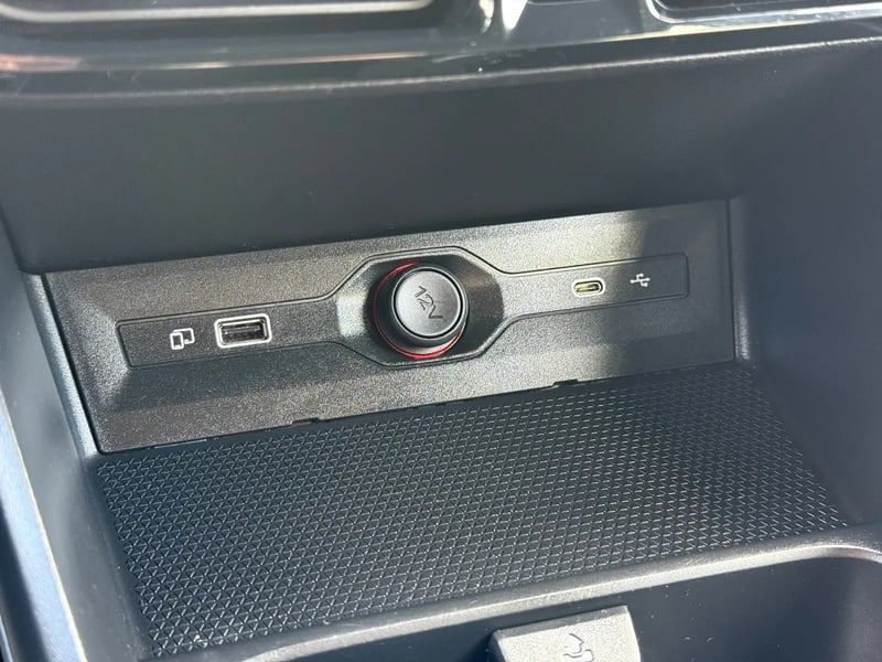 Photo de la voiture MG MG3 1.5 L Hybrid+ 195 ch Luxury