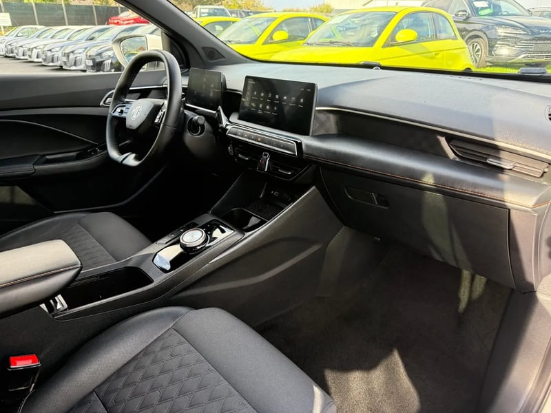 Photo de la voiture MG MG3 1.5 L Hybrid+ 195 ch Luxury