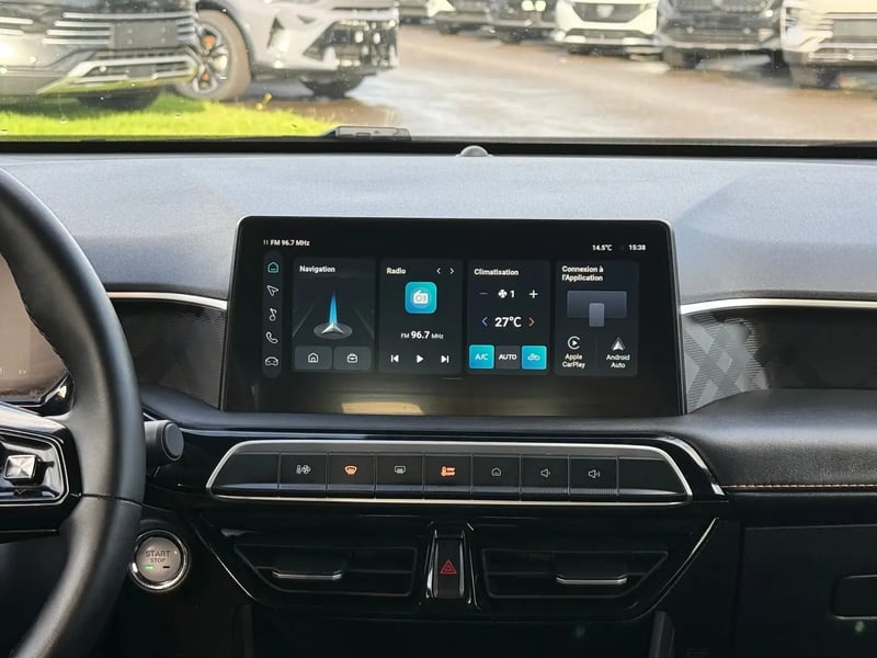 Photo de la voiture MG MG3 1.5 L Hybrid+ 195 ch Luxury