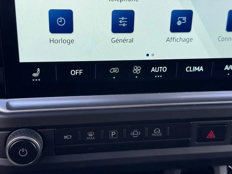 Photo de la voiture VOLKSWAGEN TRANSPORTER PROCAB L1H1 2.0 TDI 170 BVA8 BUSINESS - 4P