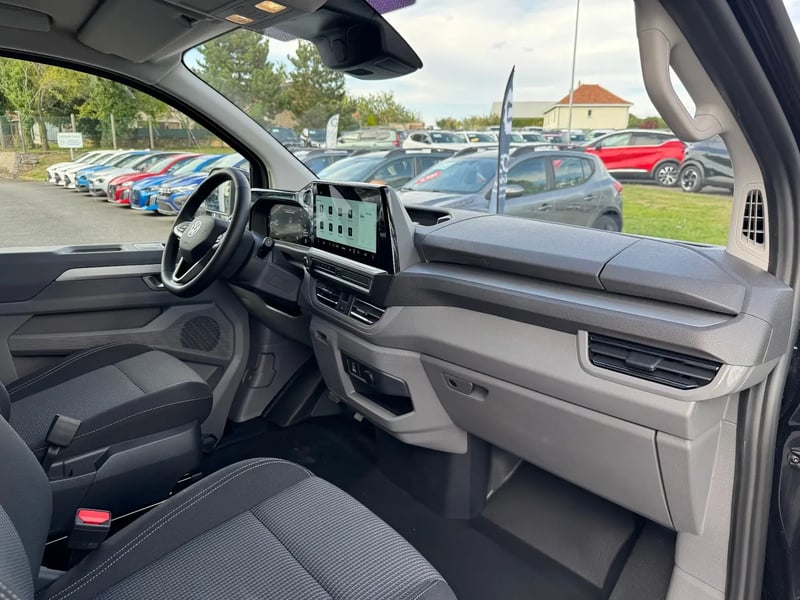 Photo de la voiture VOLKSWAGEN TRANSPORTER PROCAB L1H1 2.0 TDI 170 BVA8 BUSINESS - 4P