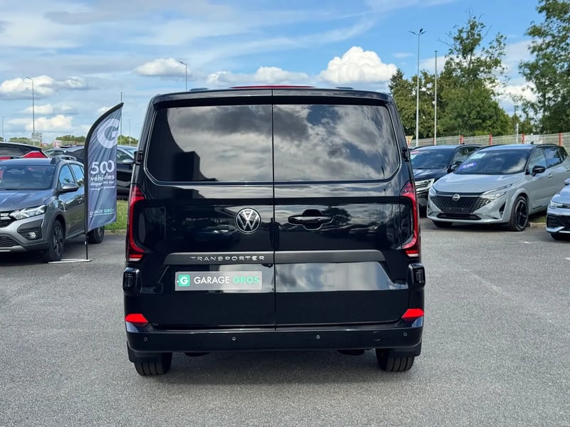 Photo de la voiture VOLKSWAGEN TRANSPORTER PROCAB L1H1 2.0 TDI 170 BVA8 BUSINESS - 4P