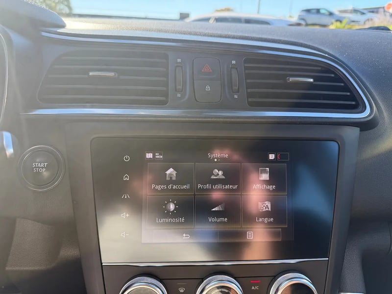 Photo de la voiture RENAULT KADJAR TCe 140 FAP EDC Intens