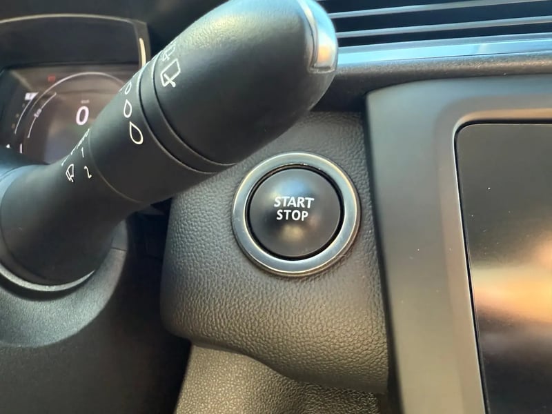 Photo de la voiture RENAULT KADJAR TCe 140 FAP EDC Intens