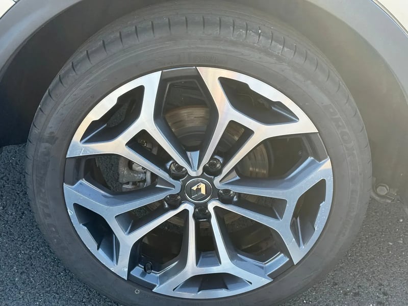 Photo de la voiture RENAULT KADJAR TCe 140 FAP EDC Intens