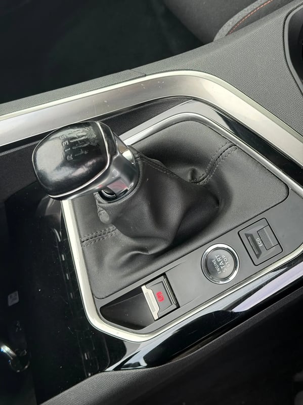 Photo de la voiture PEUGEOT 3008 BlueHDi 130ch S&S BVM6 Active Pack