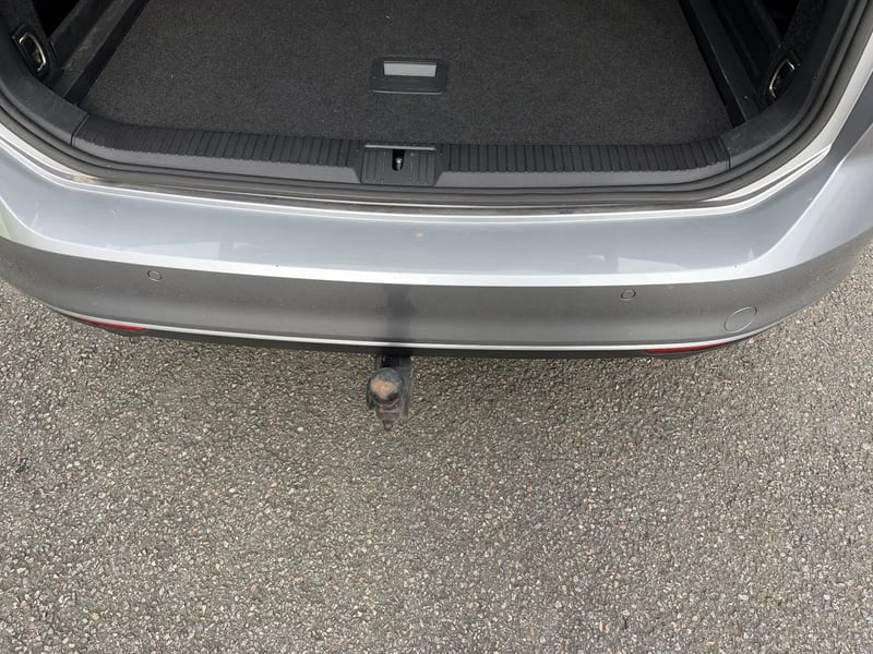 Photo de la voiture VOLKSWAGEN PASSAT SW 2.0 TDI EVO SCR 150 DSG7 Life Plus