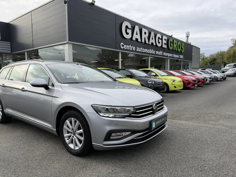 Photo de la voiture VOLKSWAGEN PASSAT SW 2.0 TDI EVO SCR 150 DSG7 Life Plus