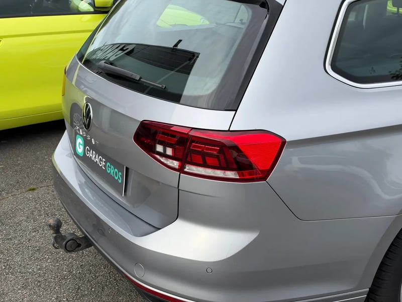 Photo de la voiture VOLKSWAGEN PASSAT SW 2.0 TDI EVO SCR 150 DSG7 Life Plus