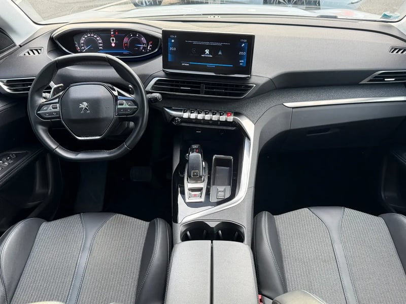Photo de la voiture PEUGEOT 3008 BlueHDi 130ch S&S EAT8 Allure Pack
