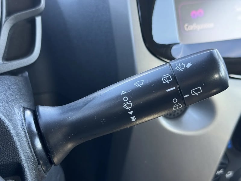 Photo de la voiture TOYOTA AYGO 1.0 VVT-i x-play