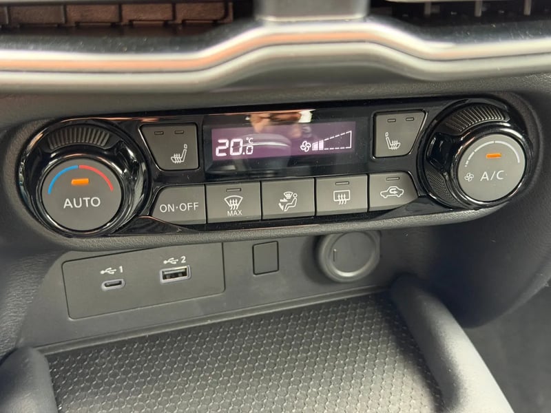 Photo de la voiture NISSAN JUKE 2023 DIG-T 114 Acenta