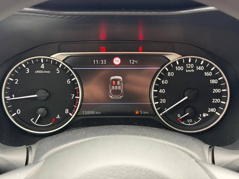 Photo de la voiture NISSAN JUKE 2023 DIG-T 114 Acenta