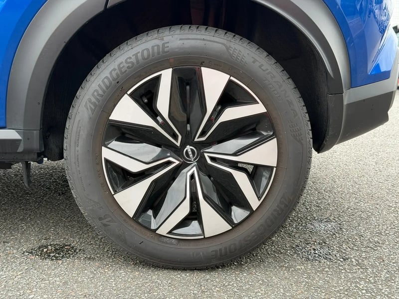 Photo de la voiture NISSAN JUKE 2023 DIG-T 114 Acenta