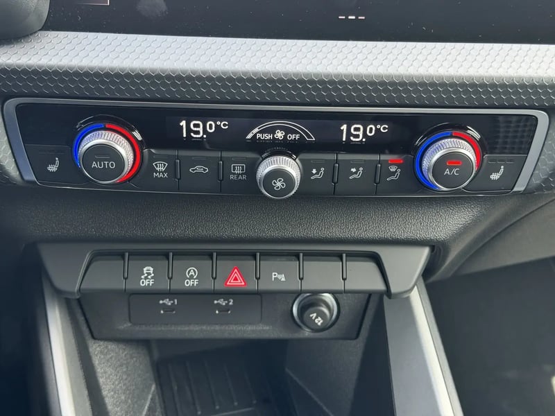 Photo de la voiture AUDI A1 CITYCARVER AUDI A1 CITYCARVER 25 TFSI 95 CV SLINE