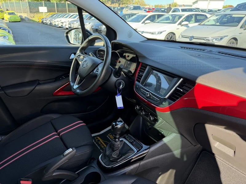 Photo de la voiture OPEL CROSSLAND 1.2 Turbo 110 ch BVM6 GS Line