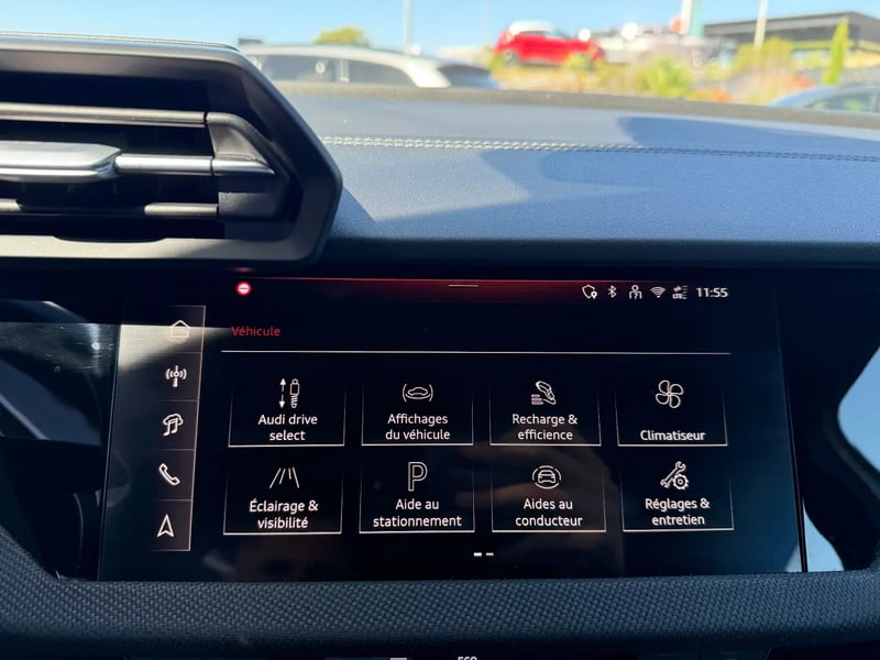 Photo de la voiture AUDI A3 SPORTBACK TFSI e Hybride rechargeable 204 S tronic 6 S line