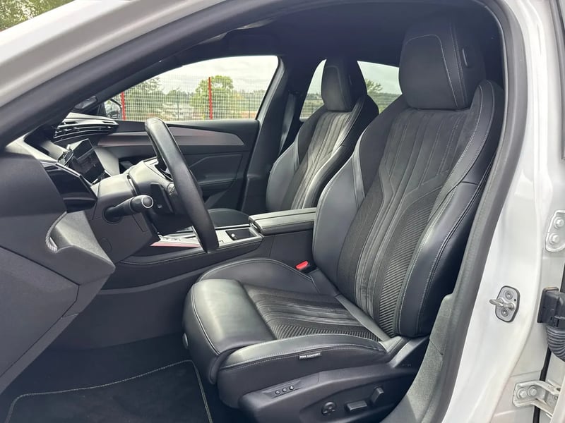 Photo de la voiture PEUGEOT 308 PureTech 130ch S&S EAT8 GT Pack