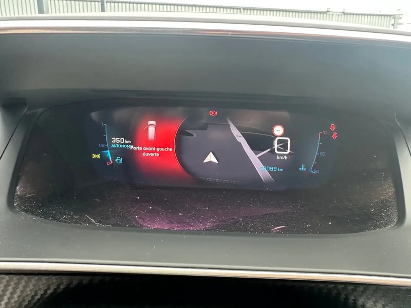 Photo de la voiture PEUGEOT 2008 BlueHDi 110 S&S BVM6 Roadtrip