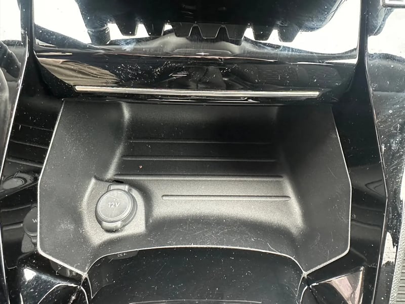 Photo de la voiture PEUGEOT 2008 BlueHDi 110 S&S BVM6 Roadtrip