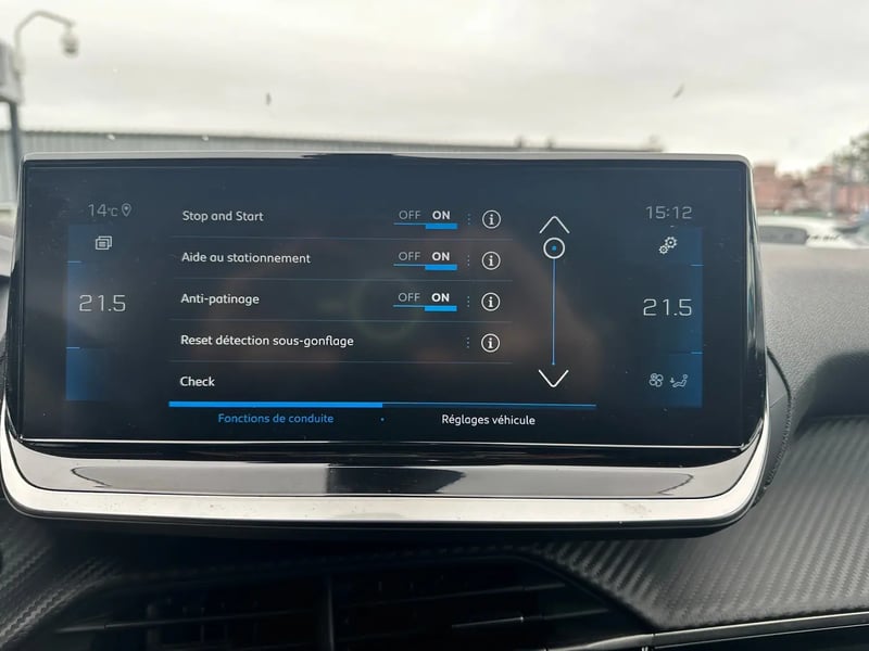 Photo de la voiture PEUGEOT 2008 BlueHDi 110 S&S BVM6 Roadtrip