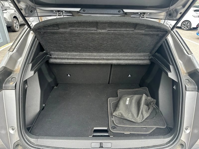Photo de la voiture PEUGEOT 2008 BlueHDi 110 S&S BVM6 Roadtrip