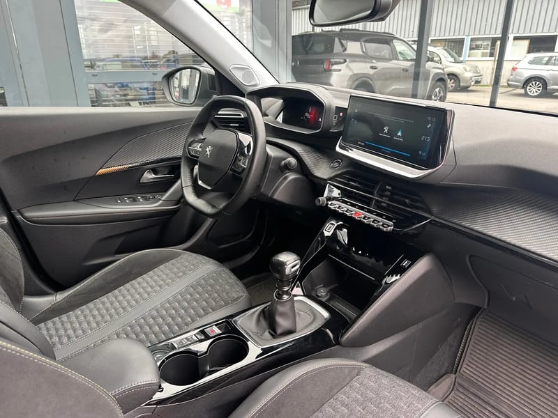 Photo de la voiture PEUGEOT 2008 BlueHDi 110 S&S BVM6 Roadtrip