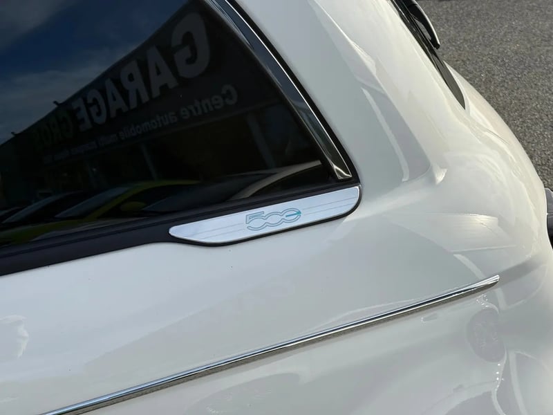 Photo de la voiture FIAT 500e BERLINE 500 e 95 ch Nouvelle 500