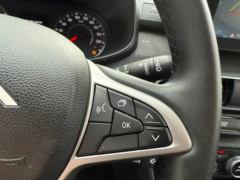 Photo de la voiture DACIA SANDERO ECO-G 100 GSR2 Stepway Extreme +